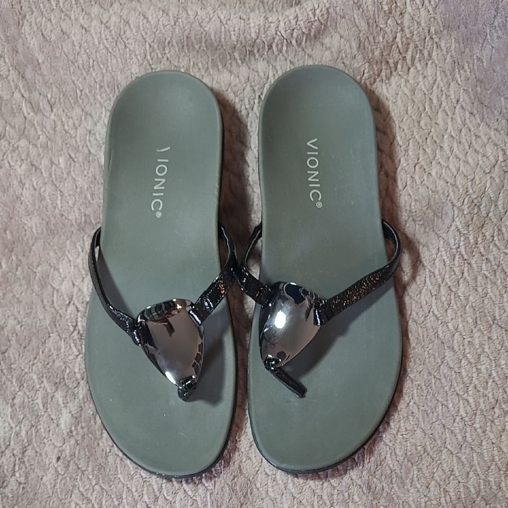 Vionic Women's Black Sandals